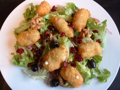 Goat Cheese Walnut Salad - Crunchy Goat Cheese Starters